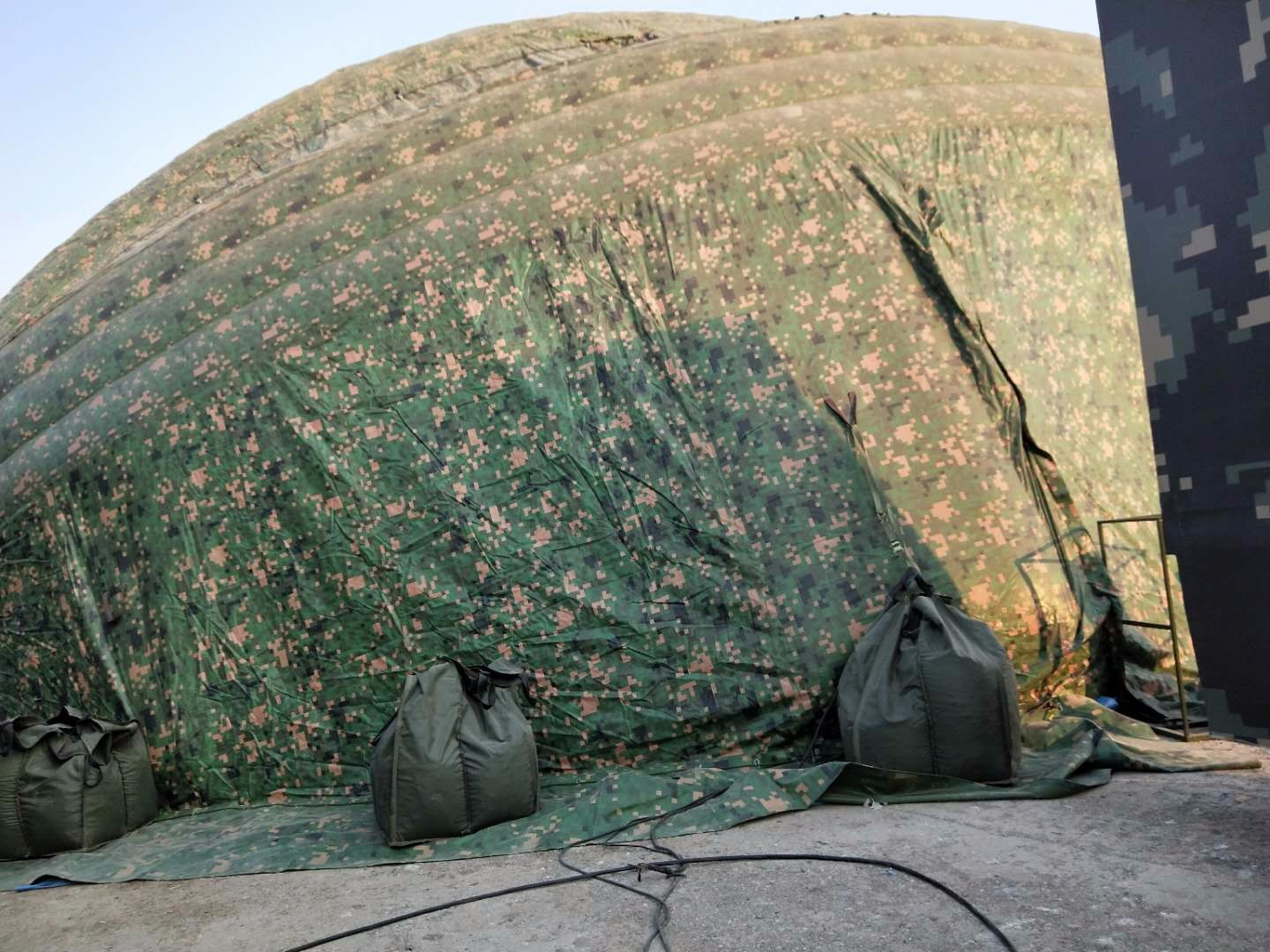 安陆军用充气帐篷